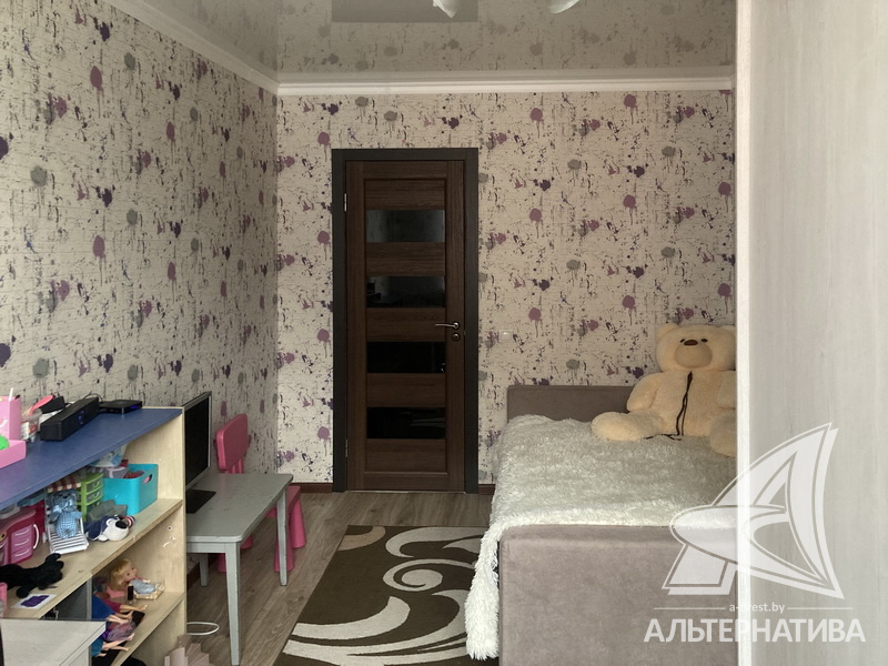  302.3кв.м. (участок 9.94 сот.), г. Брест (ВЕРЕСКОВЫЕ)