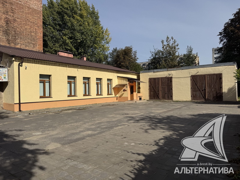 Здание многофункциональное в Бресте в собственность 230.3м.кв. (участок 9.55сот.), Центральная
