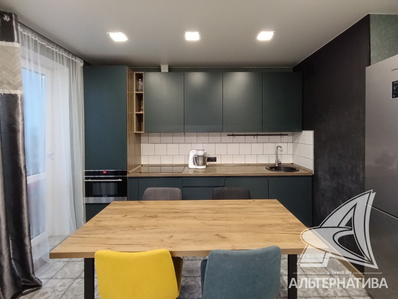  74.3кв.м., комнат 3, г. Брест (ВОСТОК)