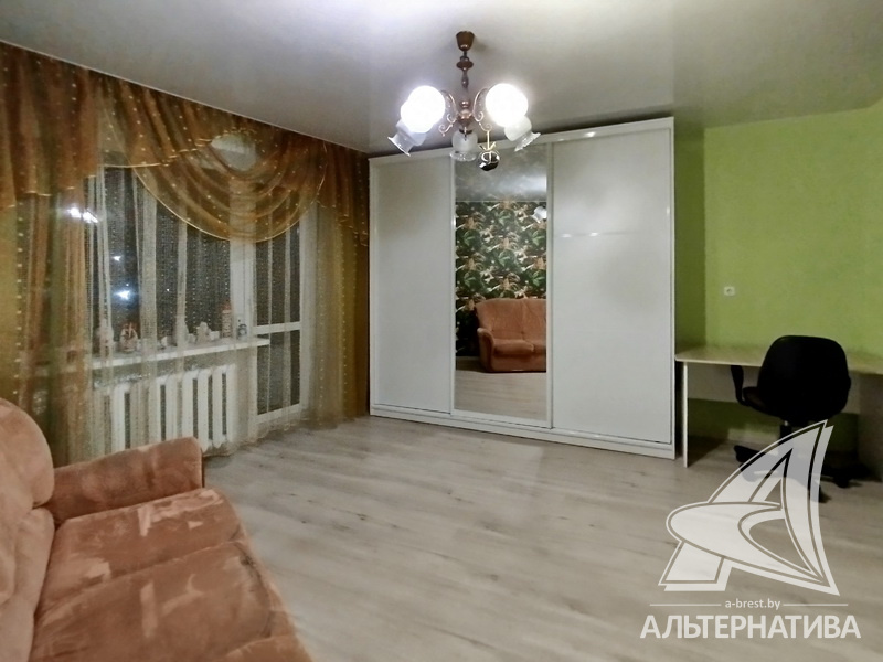  68.3кв.м., комнат 3, Кобринский р-н