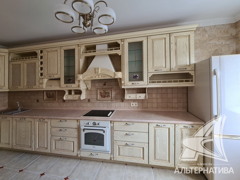  94.6кв.м., комнат 3, г. Брест (ЦЕНТР)