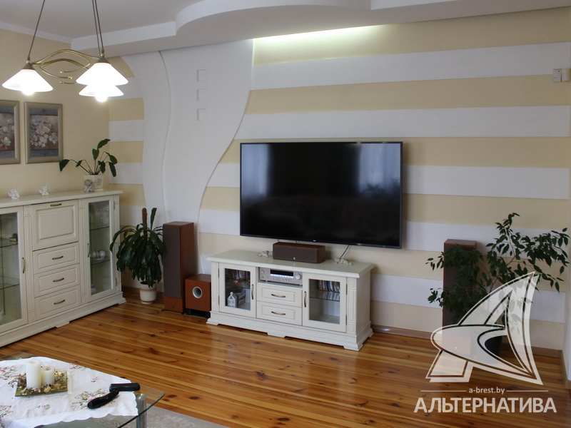  332.2кв.м. (участок 10.01 сот.), г. Брест (ВЫЧУЛКИ)