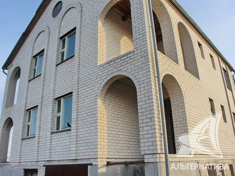  186.6кв.м. (участок 14.89 сот.), г. Брест (БЕРЕЗОВКА)