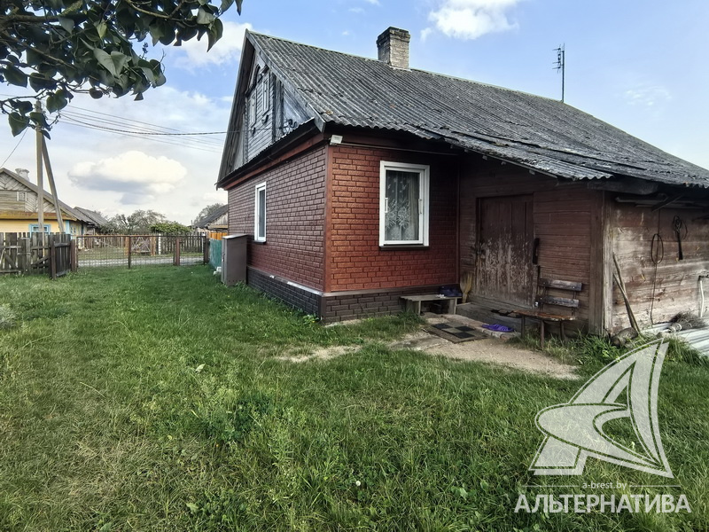 Дачный дом жилого типа 63.1кв.м. (участок 25 сот.), Каменецкий р-н (1937)
