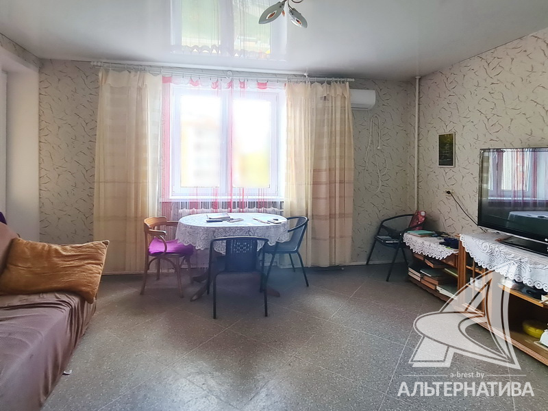 Квартира 66.8кв.м., комнат 3, г. Брест (ДУБРОВКА) (1993)