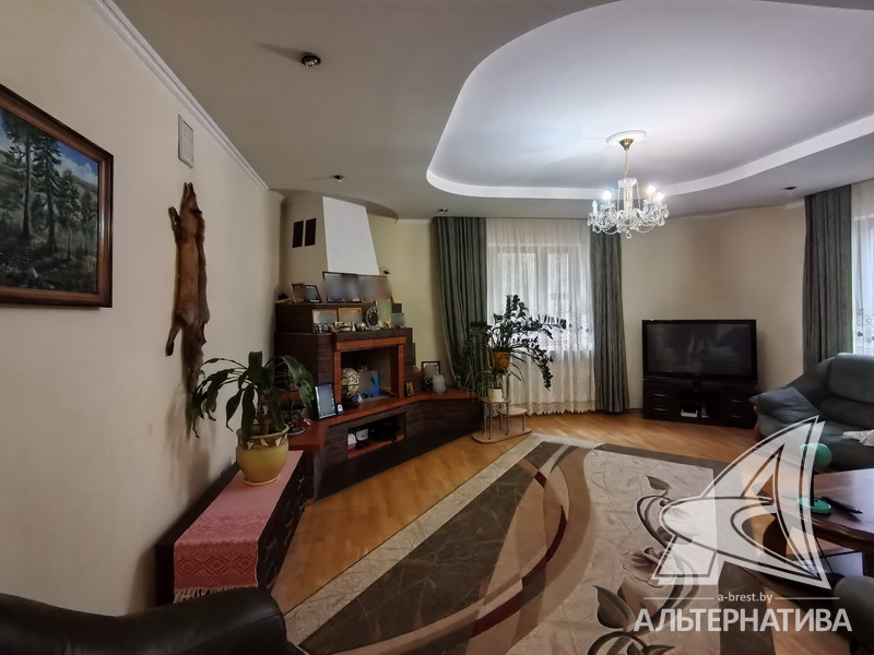  398.4кв.м. (участок 19.22 сот.), Брестский р-н