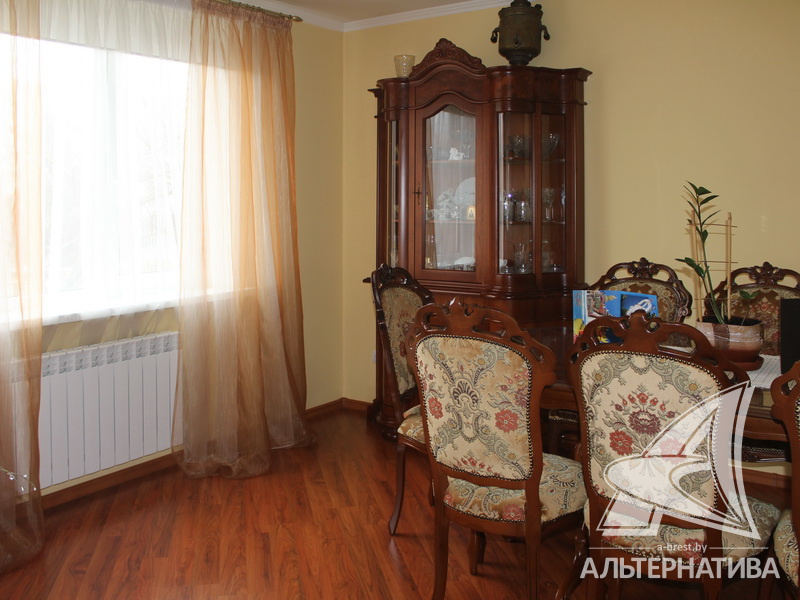  156.4кв.м. (участок 9.92 сот.), Кобринский р-н
