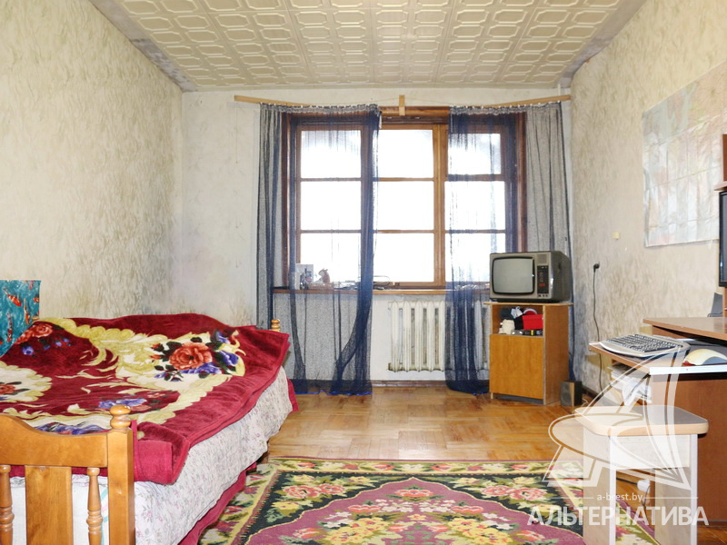 Квартира 63.4кв.м., комнат 3, Кобринский р-н (1994)