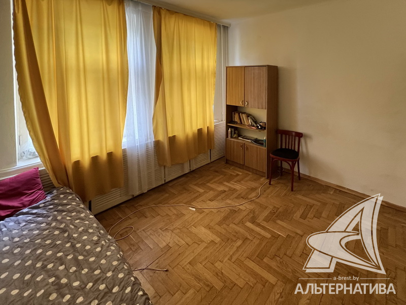  75.5кв.м., комнат 3, г. Брест (ЦЕНТР)