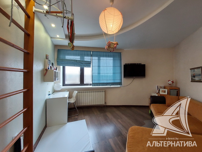  91.8кв.м., комнат 3, г. Брест (ВОСТОК)