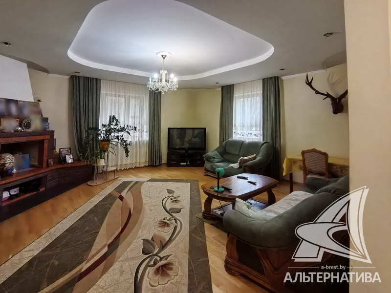  398.4кв.м. (участок 19.22 сот.), Брестский р-н