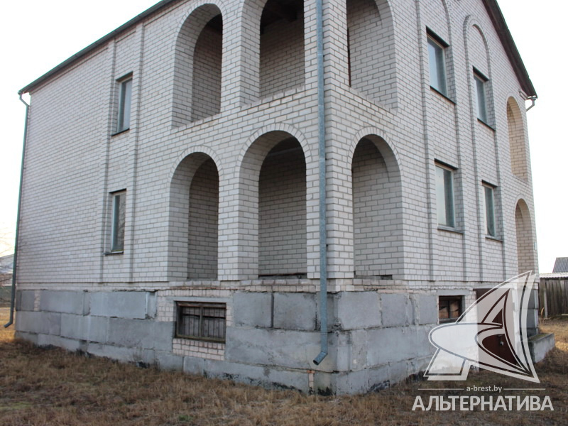  186.6кв.м. (участок 14.89 сот.), г. Брест (БЕРЕЗОВКА)