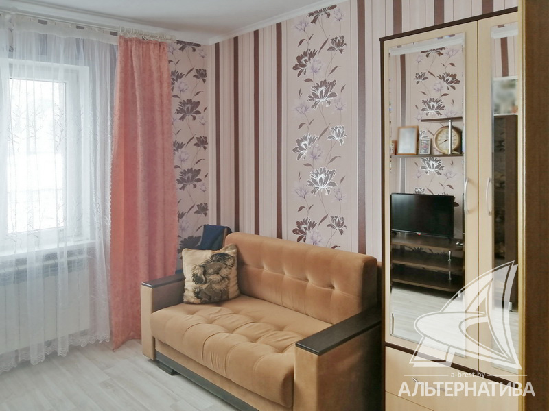  67.3кв.м., комнат 3, Малоритский р-н