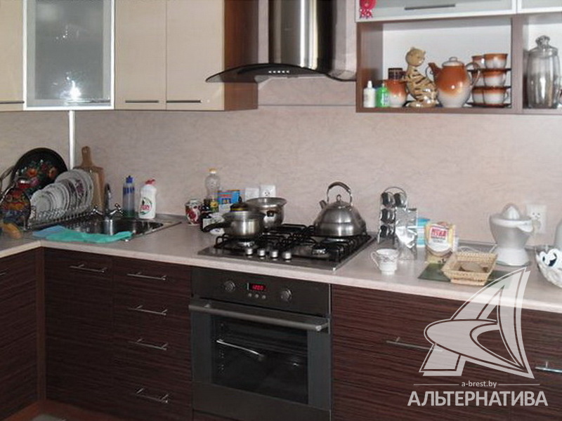  71.3кв.м., комнат 3, Брестский р-н
