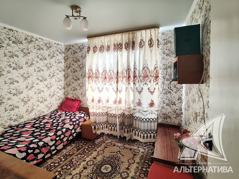  75.4кв.м., комнат 4, Кобринский р-н
