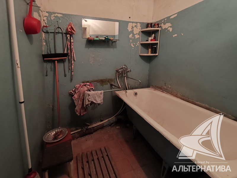 102.1кв.м., комнат 4, Каменецкий р-н