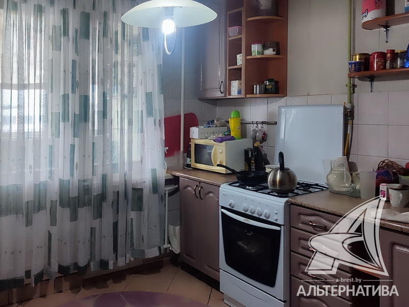  80кв.м., комнат 3, Кобринский р-н