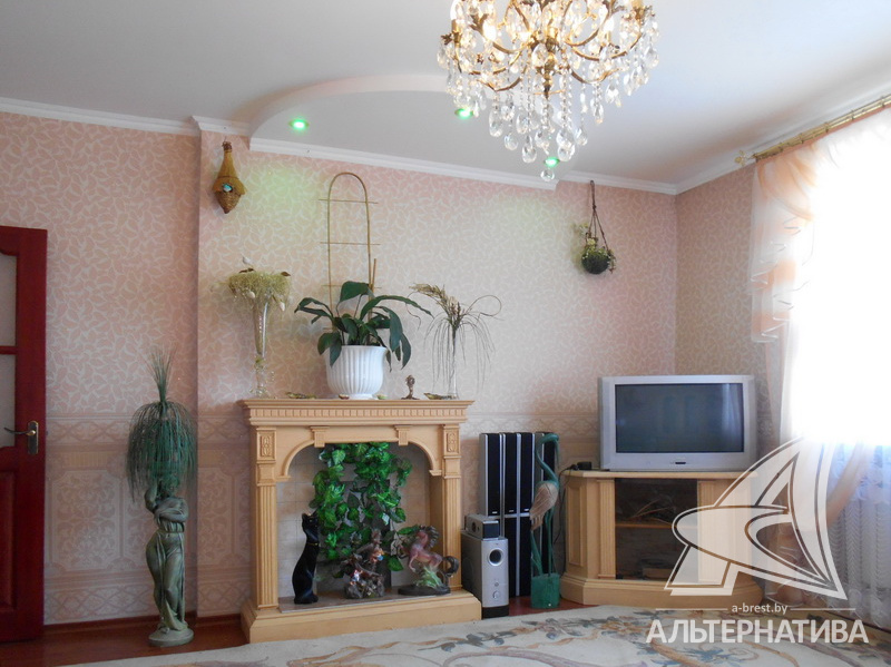  237.8кв.м. (участок 9.97 сот.), г. Брест (ВЕРЕСКОВЫЕ)