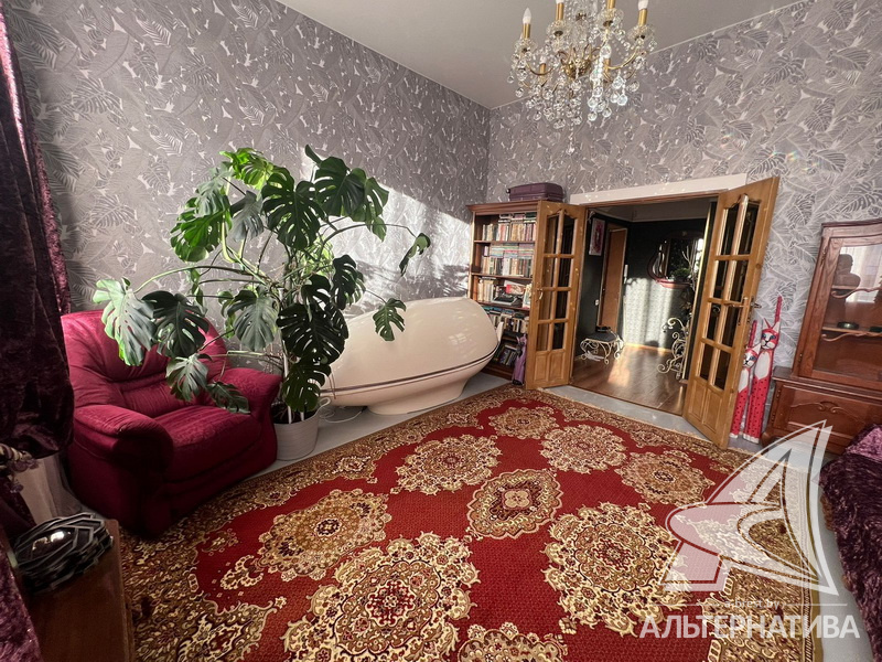  76кв.м., комнат 3, г. Брест (ЦЕНТР)
