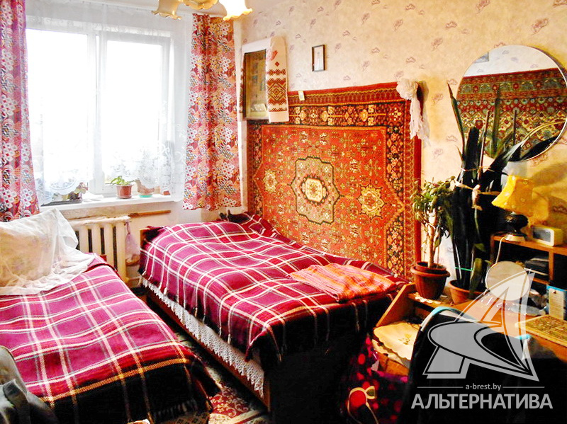  74.1кв.м., комнат 4, Каменецкий р-н