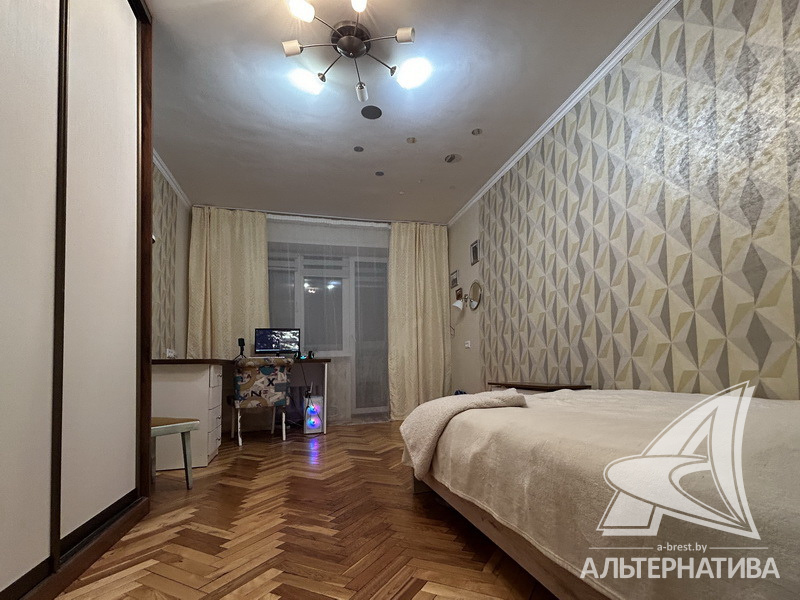  65.8кв.м., комнат 3, г. Брест (ЦЕНТР)