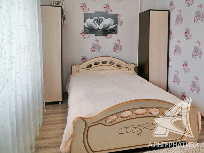  67.3кв.м., комнат 3, Малоритский р-н