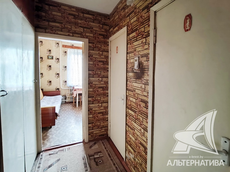  80.7кв.м., комнат 4, Кобринский р-н