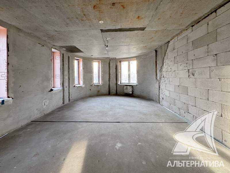  108.8кв.м., комнат 4, г. Брест (ЦЕНТР)