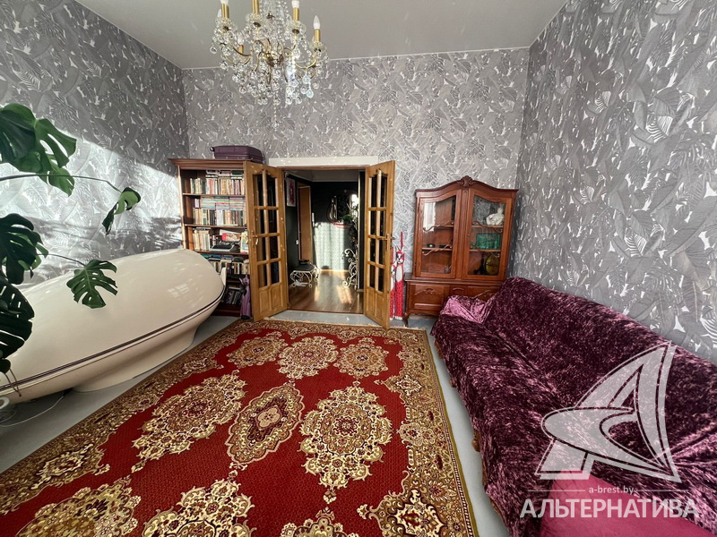  76кв.м., комнат 3, г. Брест (ЦЕНТР)