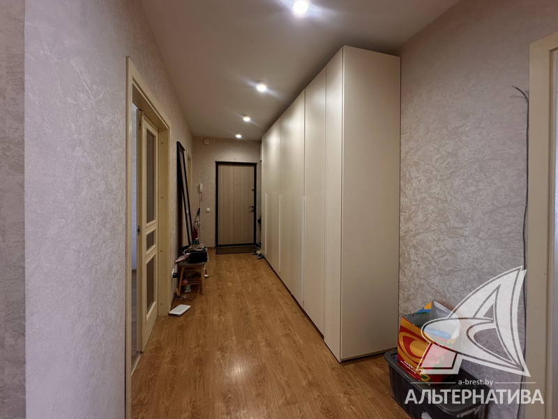  77кв.м., комнат 3, г. Брест (ВУЛЬКА)