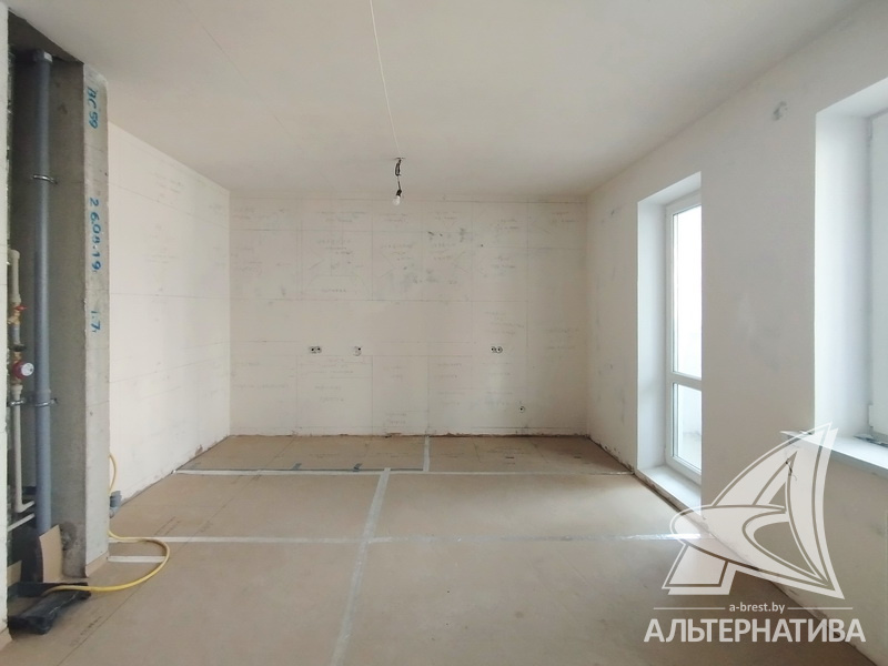  85.2кв.м., комнат 3, г. Брест (ГОБК)