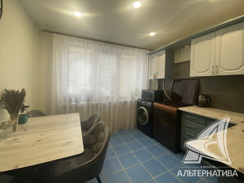  81кв.м., комнат 4, г. Брест (ДУБРОВКА)