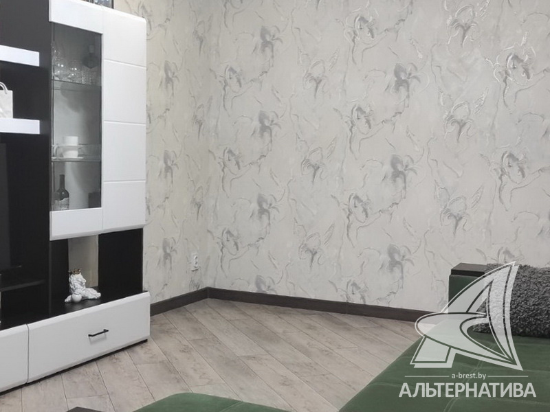  56кв.м., комнат 2, Кобринский р-н