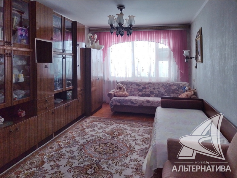 Квартира 69.3кв.м., комнат 3, г. Брест (ДУБРОВКА) (1987)