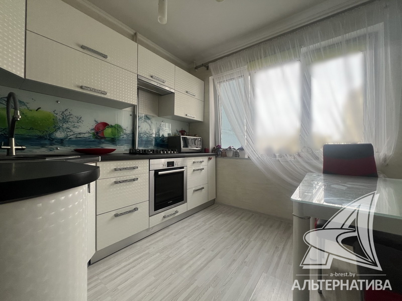  67.9кв.м., комнат 3, г. Брест (ВОСТОК)