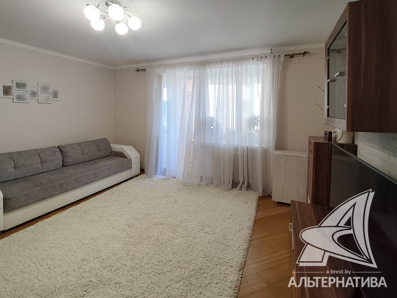  73.6кв.м., комнат 3, г. Брест (КИЕВКА)