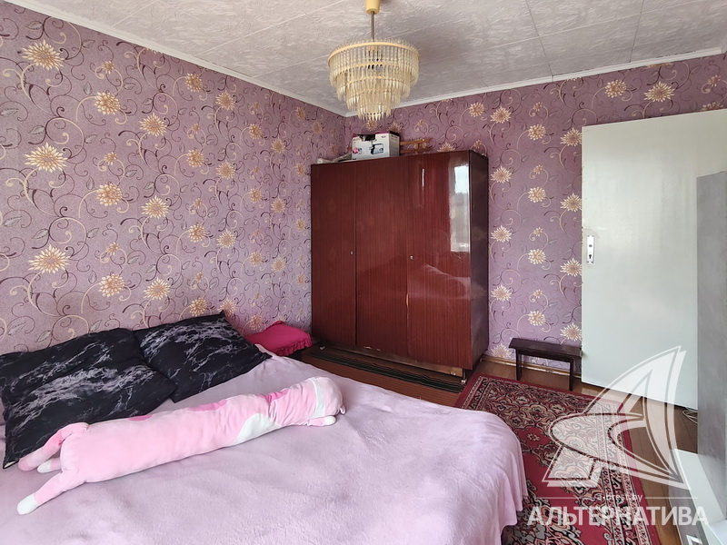  75.4кв.м., комнат 4, Кобринский р-н