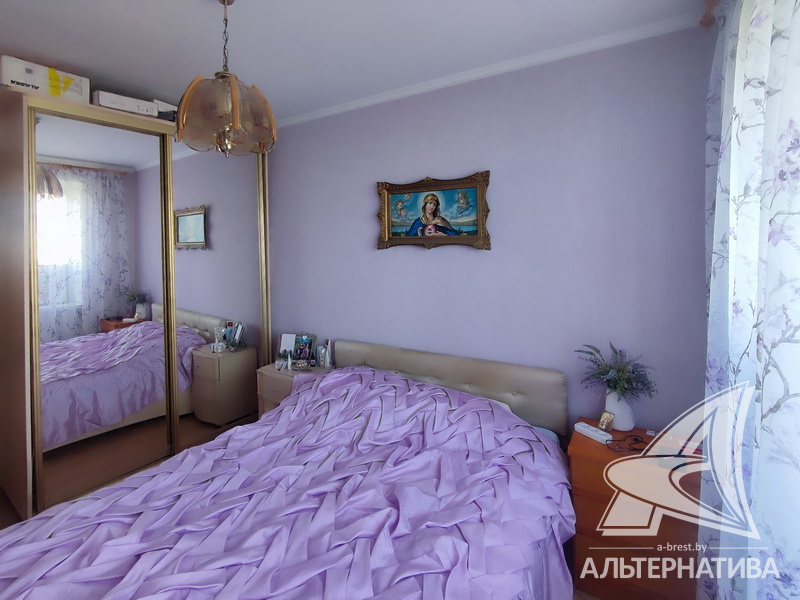  57.2кв.м., комнат 3, Кобринский р-н