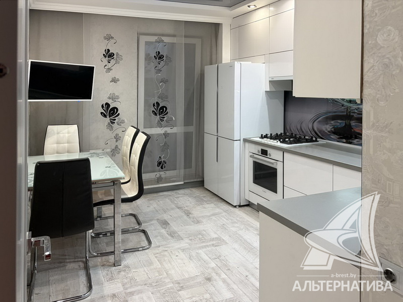  65.8кв.м., комнат 2, г. Брест (КОВАЛЕВО)