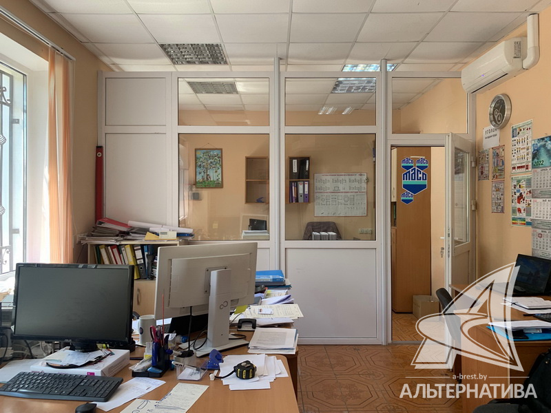  172.6м.кв. (участок 9.06сот.), Центральная
