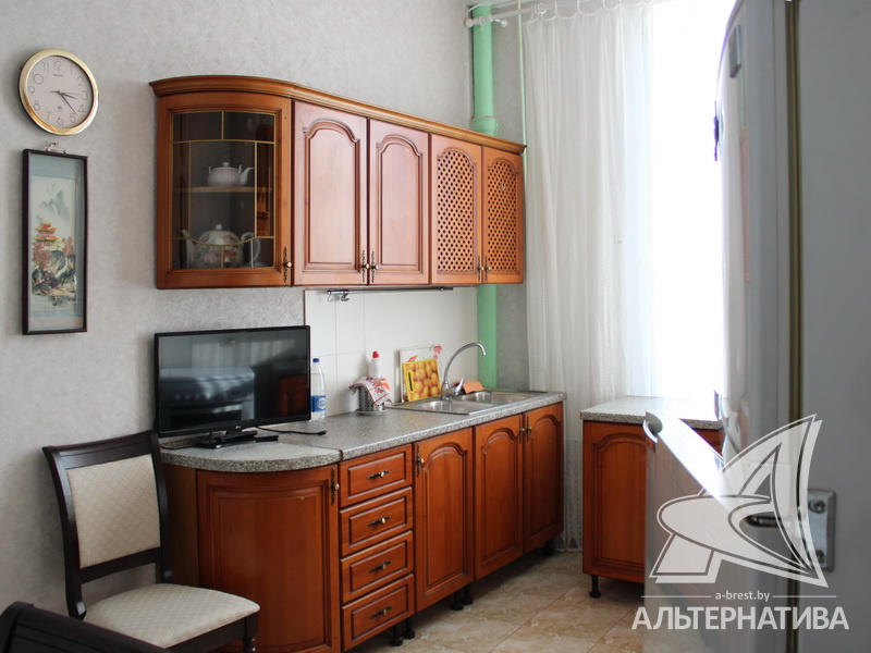  75.8кв.м., комнат 2, г. Брест (ЦЕНТР)