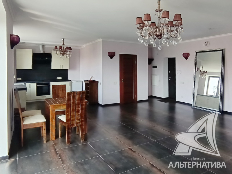  81.3кв.м., комнат 2, г. Брест (ЦЕНТР)