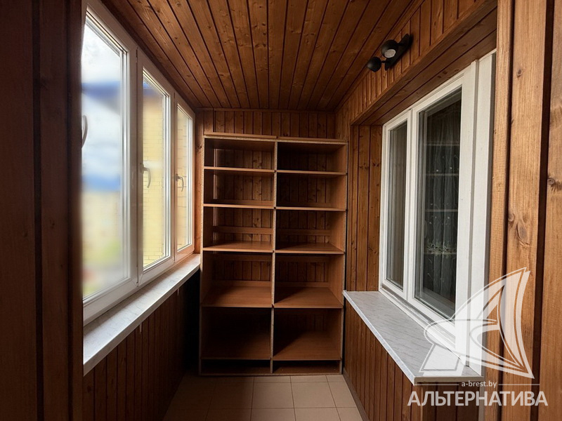  85.5кв.м., комнат 3, г. Брест (БЕРЕЗОВКА)