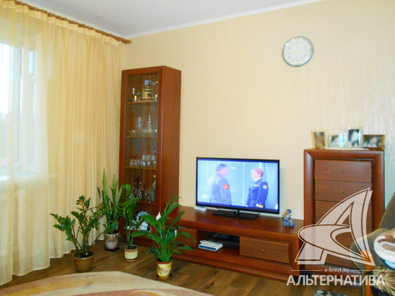  64.2кв.м., комнат 3, г. Брест (ДУБРОВКА)