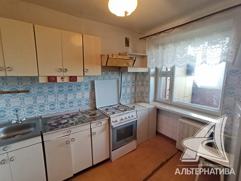  63.7кв.м., комнат 3, г. Брест (ДУБРОВКА)