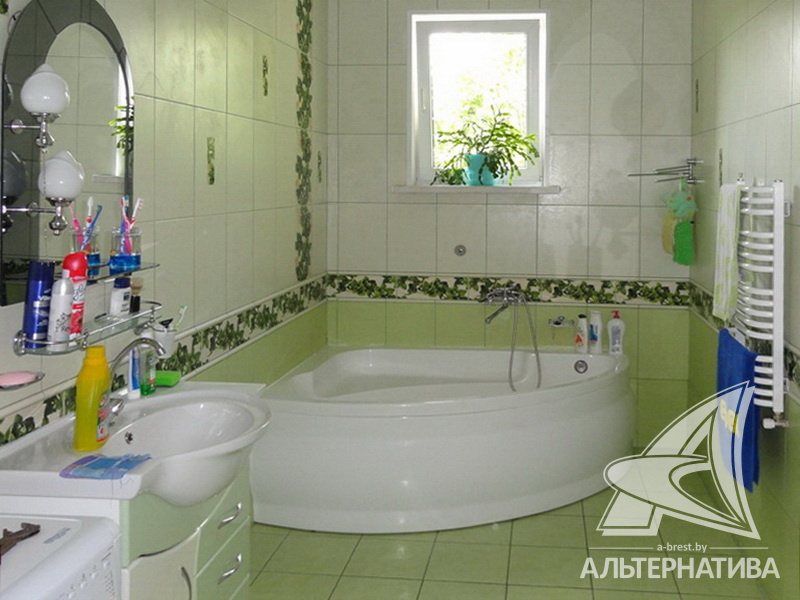  кв.м. (участок 24.67 сот.), Жабинковский р-н