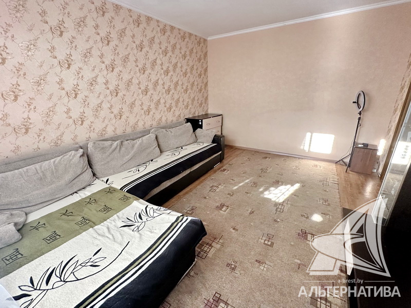  76.7кв.м., комнат 3, г. Брест (РЕЧИЦА)