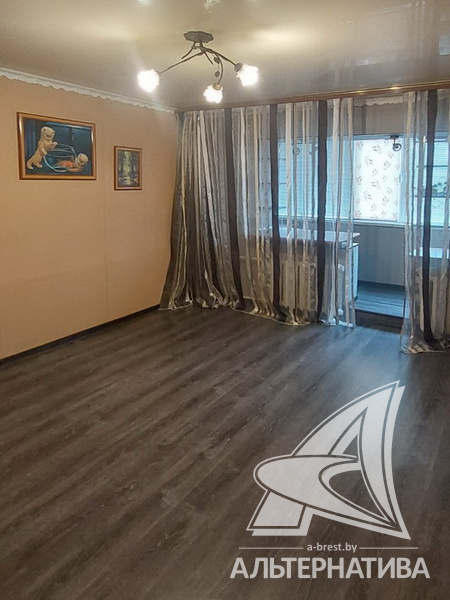  58.3кв.м., комнат 3, Кобринский р-н