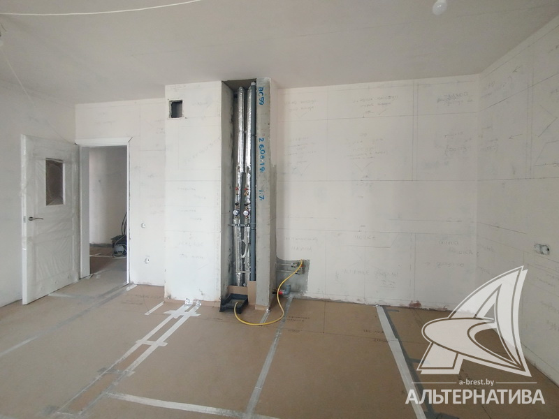  85.2кв.м., комнат 3, г. Брест (ГОБК)