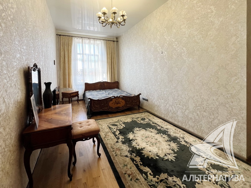 75.8кв.м., комнат 2, г. Брест (ЦЕНТР)